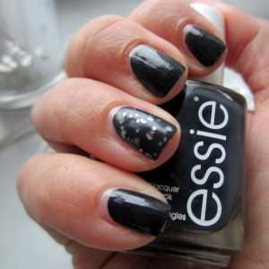 Essie Nagellack Essie Nagellack für Nail of the day ausgesucht.