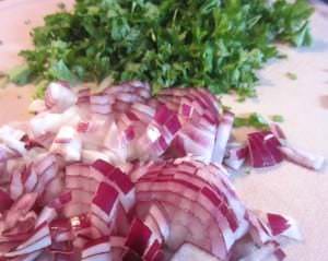 gehackte Zwiebeln
