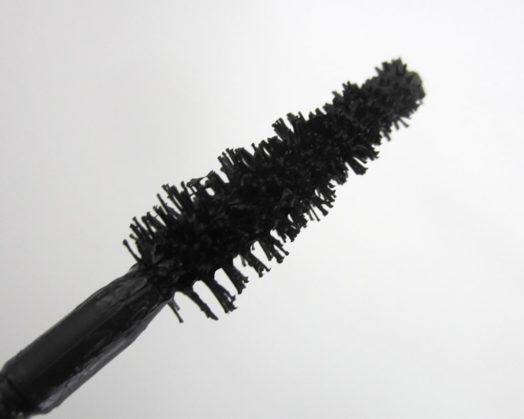 Bürste der L'Oreal Mega Volume Mascara